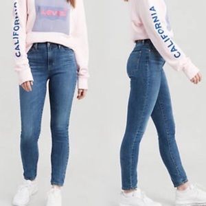 Levi’s 721 High Rise Skinny